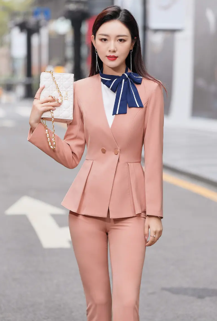 時(shí)尚職業(yè)裝 時(shí)尚職業(yè)裝